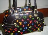 BOLSA LOUIS VUITTON EM VERNIZ MONOGRAMA
